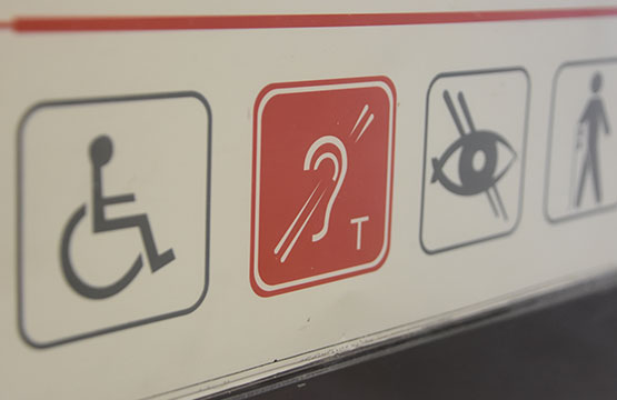 Panneau d'accessibilité pour handicaps.